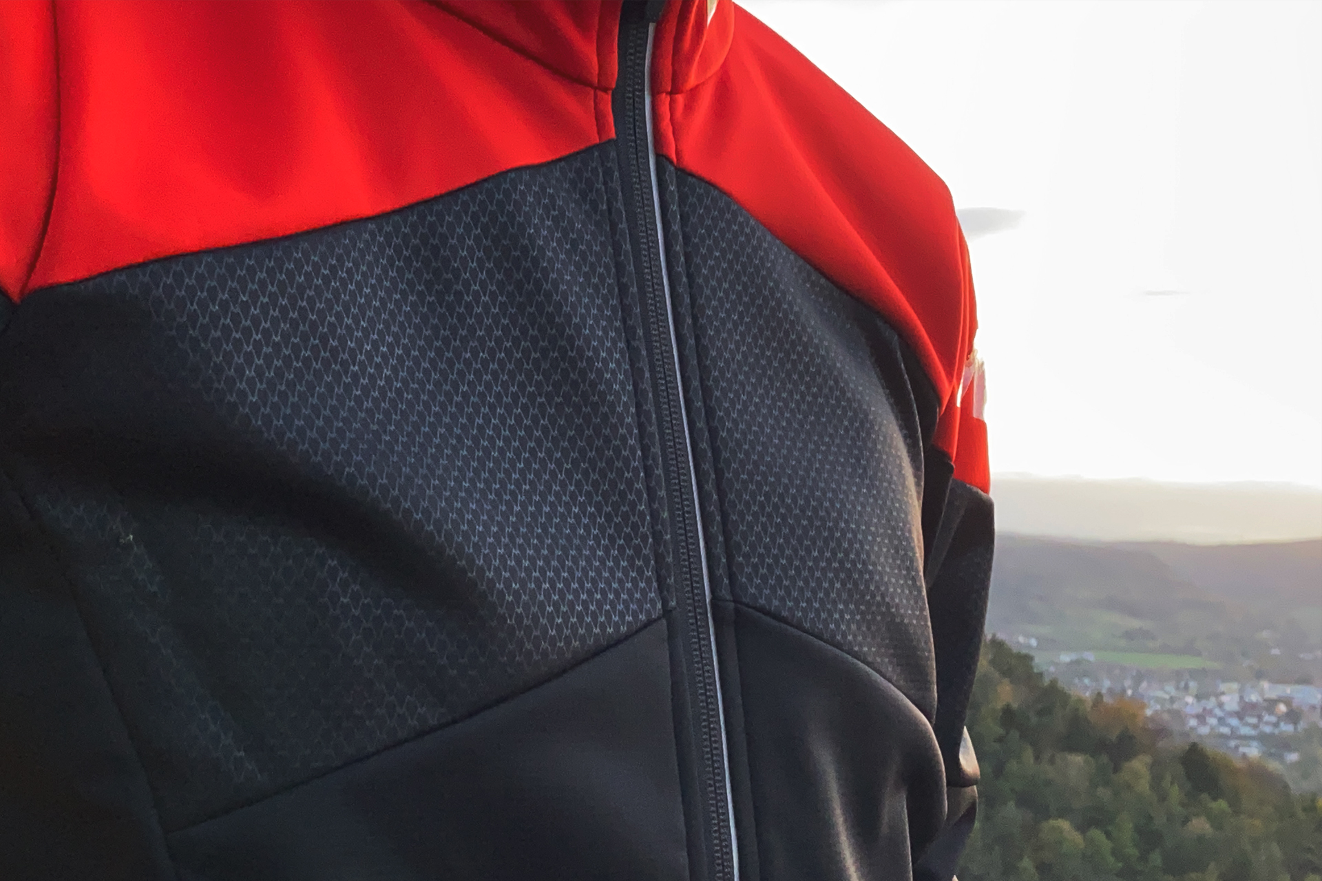 Mavic Cosmic Thermo Winterjacke im Test Mavic Cosmic Thermo Winterjacke im Test